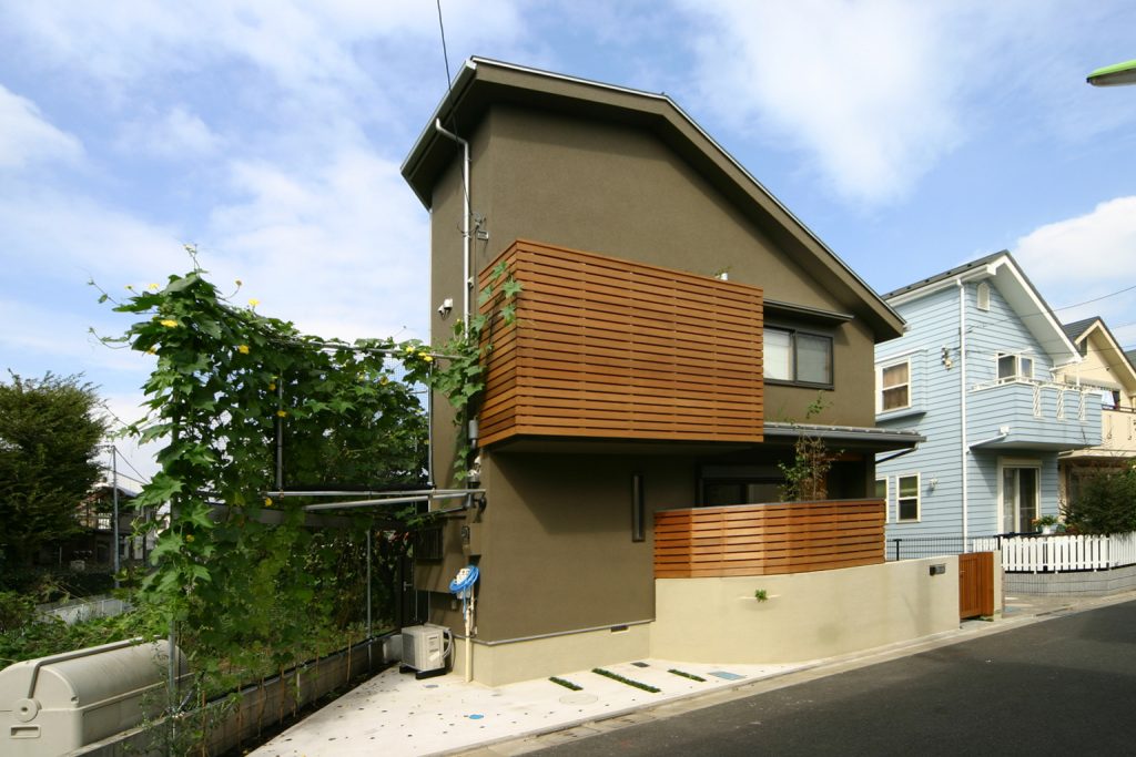 東京都世田谷区で変形三角地27坪の敷地に建つ狭小住宅 東京都世田谷区で変形三角地27坪の敷地に建つ狭小住宅